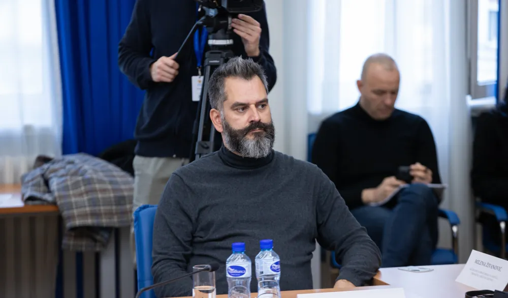 Vuković za "Dan": Ekonomija usporava, inflacija raste, fiskalna disciplina se raspada