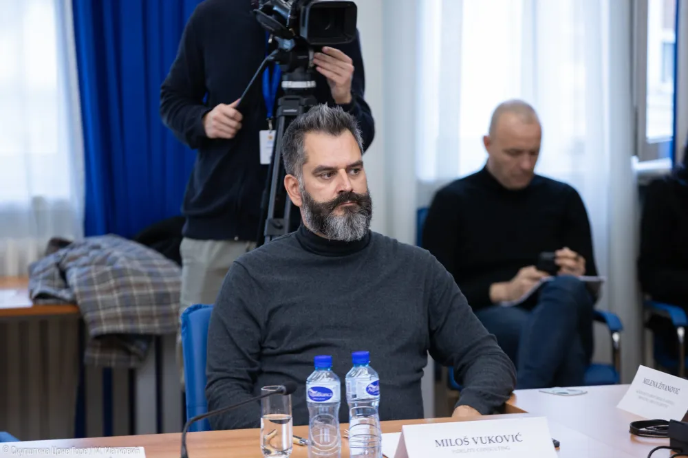 Vuković za "Dan": Ekonomija usporava, inflacija raste, fiskalna disciplina se raspada