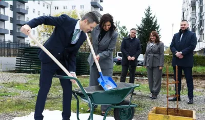 Mujović i Jak&scaron;ić Stojanović