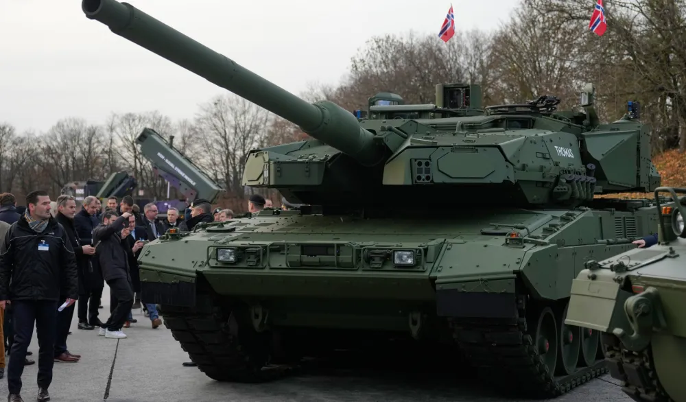 (FOTO) Njemačka predstavila tenk za &bdquo;istočni front&rdquo;: Stigao novi "Leopard"