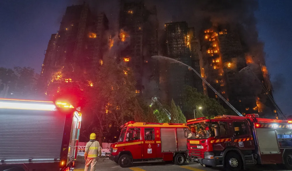 (FOTO) Jo&scaron; uvijek gore soliteri u Hong Kongu, najmanje 55 mrtvih, 279 nestalih