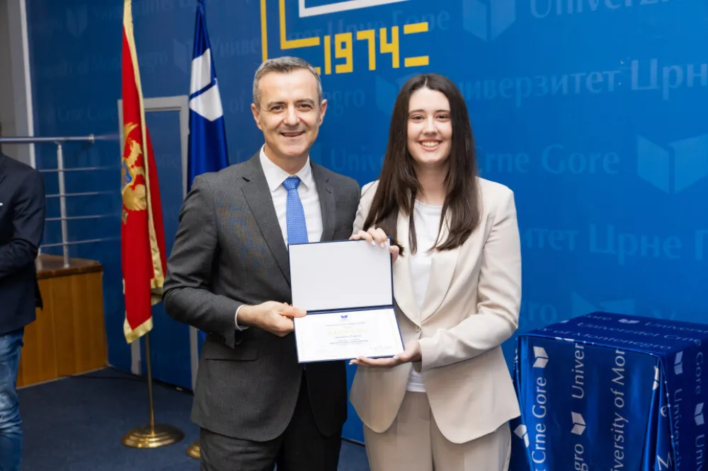 Anastasija Čolović sa rektorom 