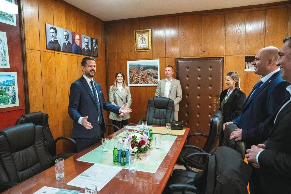 Milatović u Pljevljima: Bolja infrastruktura, čist vazduh i nova radna mjesta &ndash; formula za napredak