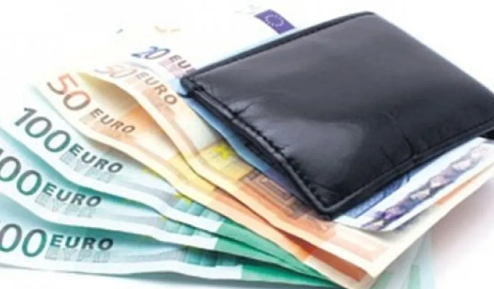 Monstat: Prosječna zarada u oktobru 1,02 hiljade EUR