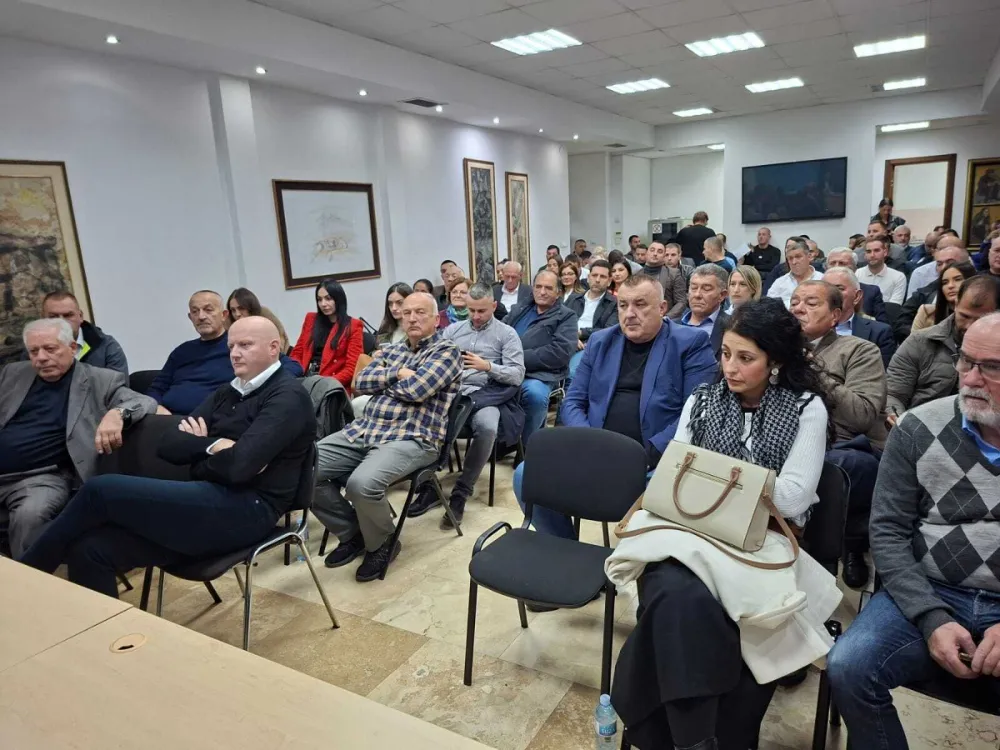 SNP će tražiti od Spajića da ispo&scaron;tuje koalicioni sporazum i smijeni &Scaron;ćekića