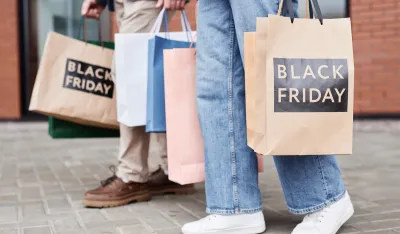 Amerikanci potro&scaron;ili preko osam milijardi dolara na &ldquo;crni petak&rdquo;