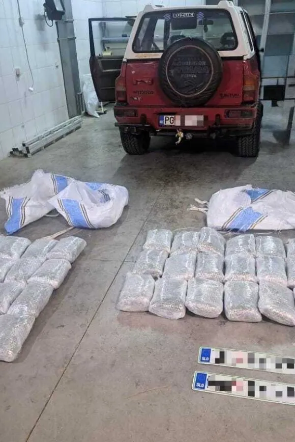 Uhap&scaron;en biv&scaron;i policajac Mladen&nbsp;Janković, kod njega pronađeno oko 60 kg marihuane