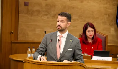 jakov MIlatović u Omladinskom parlamentu