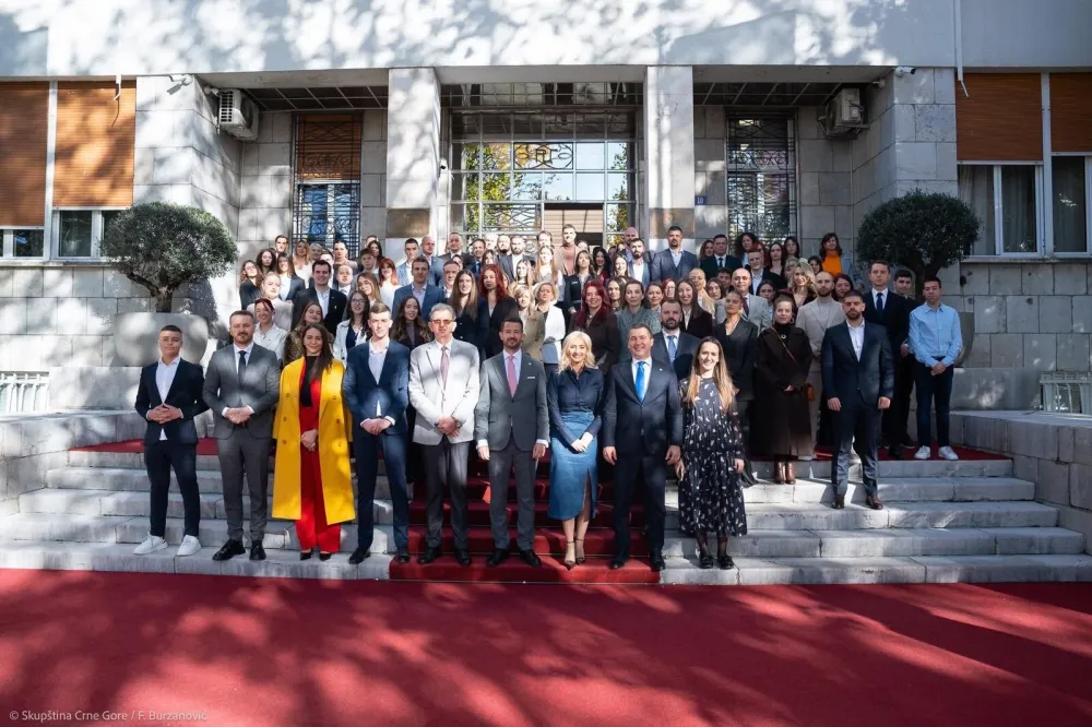 Dukaj: Vrijeme je da mladi preuzmu aktivnu ulogu u kreiranju budućnosti