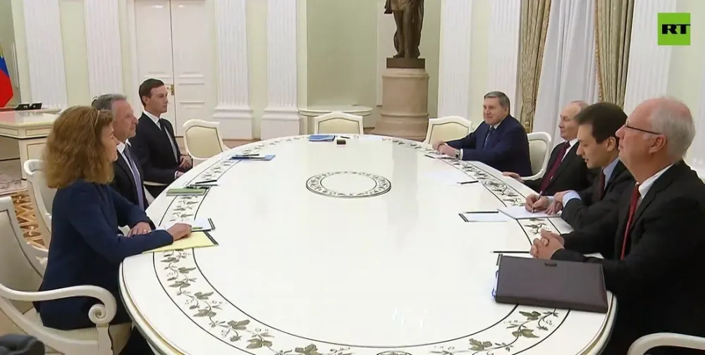 (VIDEO) Sastanak u Kremlju: Amerikanci iznose Putinu novi mirovni plan za Ukrajinu