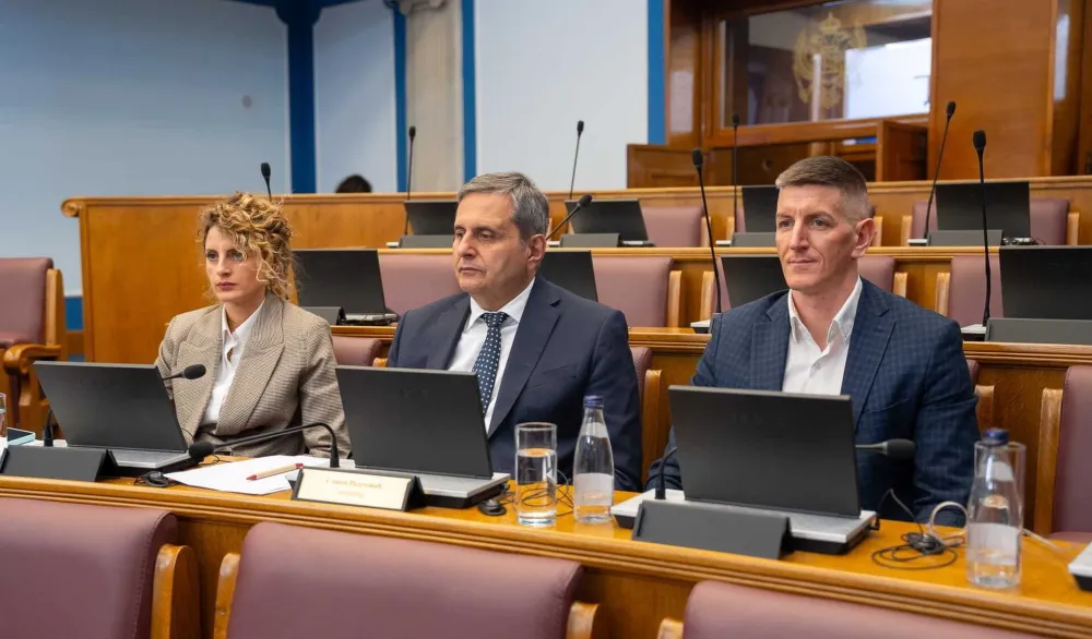 Radunović&nbsp;najavio produženje roka za legalizaciju&nbsp;nelegalnih objekata