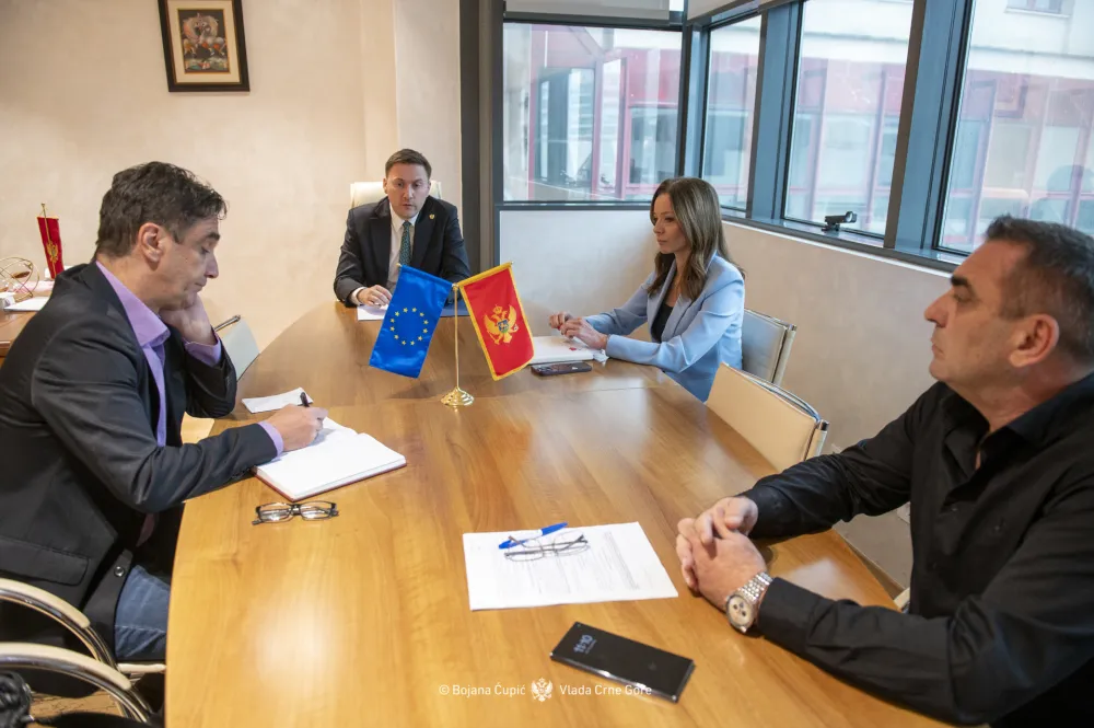 Pregovori o zaradama "miri&scaron;u" na korupciju