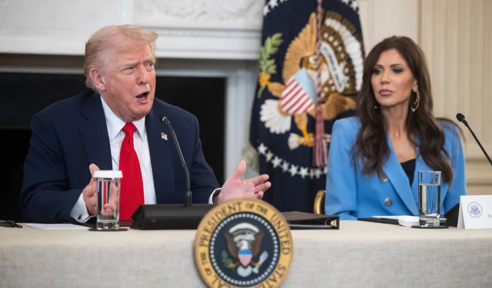 SAD pro&scaron;iruju spisak zemalja čijim građanima se zabranjuje ulazak