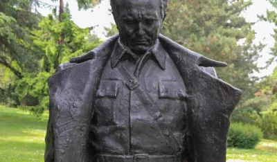 Josip Broz Tito - spomenik