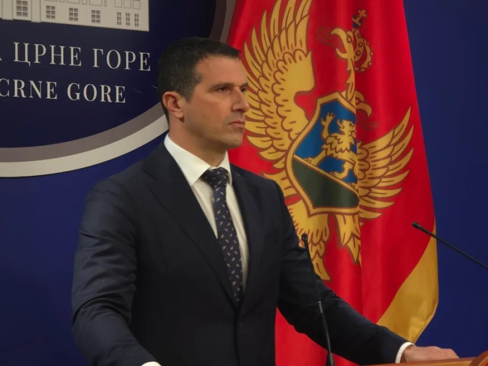 Janović: Mimoilazim se sa DPS-om duže vremena, nastavljam put kao nezavisni poslanik