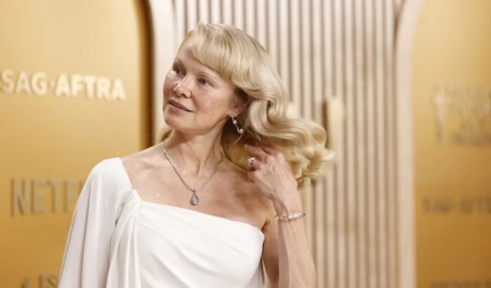 Pamela Anderson razmi&scaron;lja o promjeni prezimena