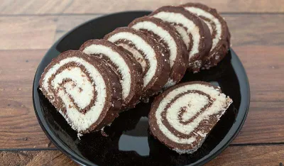 Rolat s kokosom je brza i ukusna poslastica