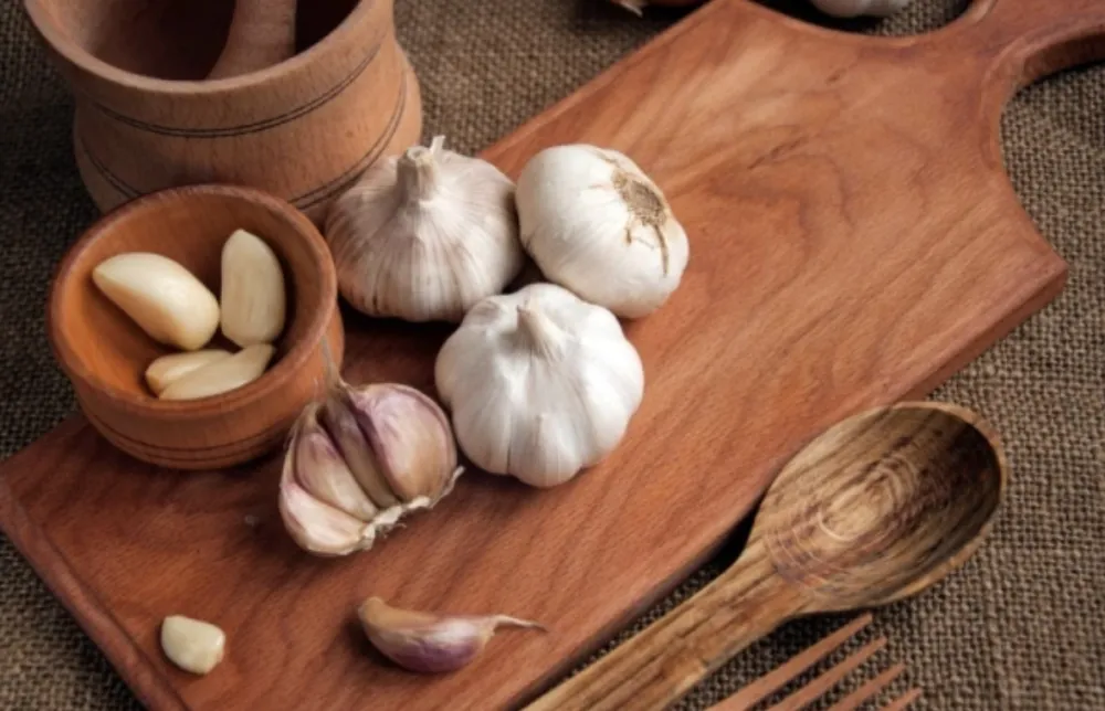 Od imuniteta do dugovječnosti: Dokazane&nbsp;zdravstvene&nbsp;koristi bijelog luka