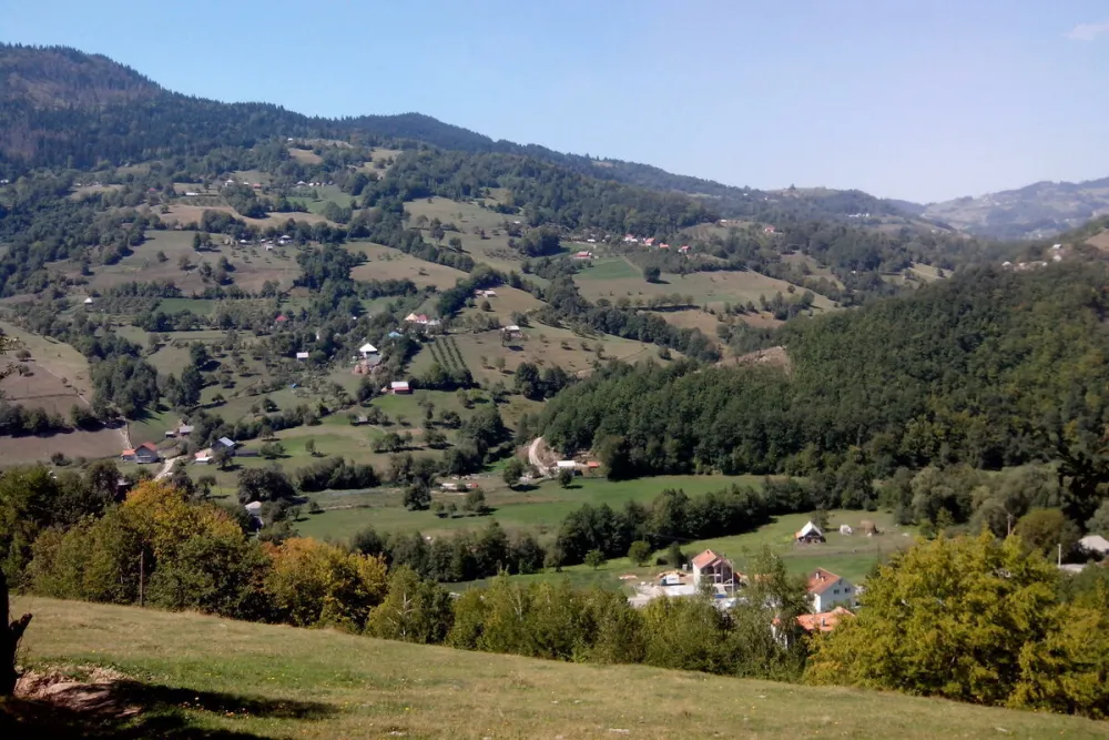 Poslije decenija čekanja konačno u Sokolac stiže asfalt