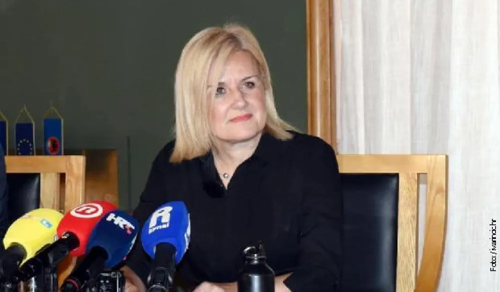 Afera "čokogejt" u Rijeci: Gradonačelnici zaposleni ukrao čokoladu