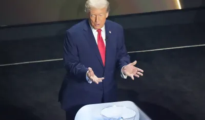 (VIDEO) Hit snimak: Tramp plesom tokom žrijeba za Mundijal ukrao &scaron;ou