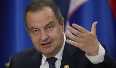 Dačić: Nedopustiva karikatura na naslovnoj strani "Hrvatskog tjednika", ismijavanje srpskih žrtava