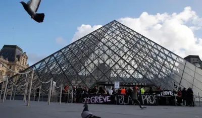 Novi incident u Luvru: O&scaron;tećeno oko 400 rijetkih knjiga