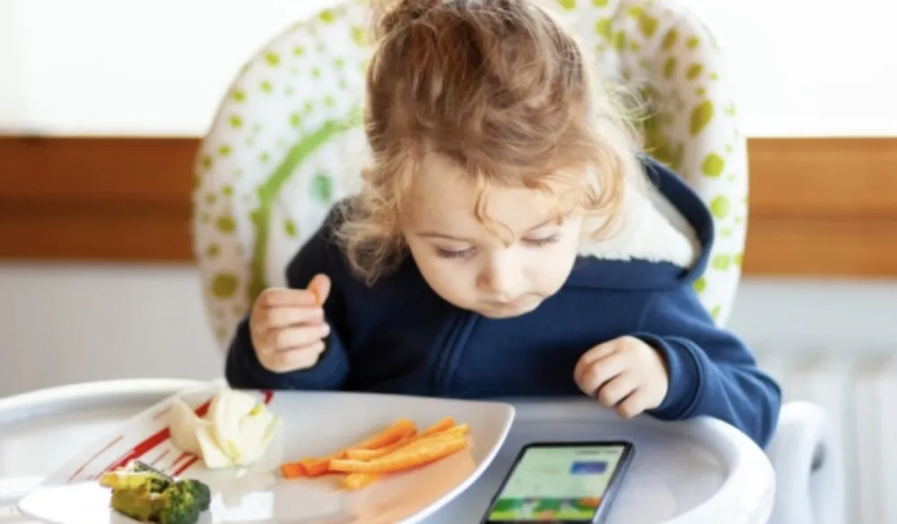 Zastra&scaron;ujući podaci: Djeca doslovce "prže mozak" na dru&scaron;tvenim mrežama