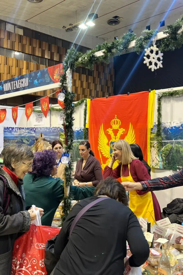 Crnogorski proizvodi ponovo privukli pažnju na humanitarnom bazaru u Sarajevu