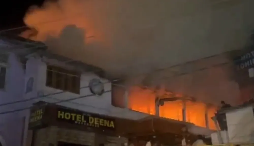 (VIDEO) Ogroman požar u stambenoj zgradi u Kini, ima mrtvih