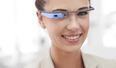 Hoće li Google uspjeti ovaj put? U 2026. godini na trži&scaron;te lansiraju pametne naočare