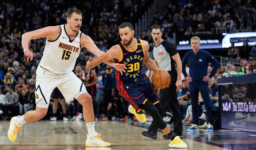 Duel Karija i Jokića