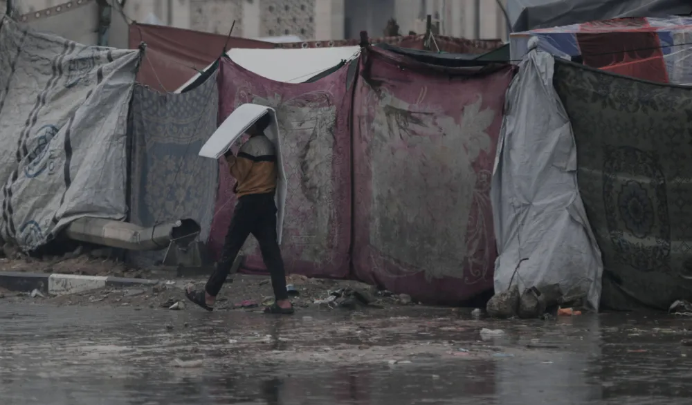 Betselem: Djeca bosa na hladnoći, dok 6.500 kamiona čeka da uđe u Gazu