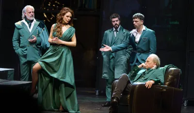 Scena iz predstave "Gospoda Glembajevi" CNP-a