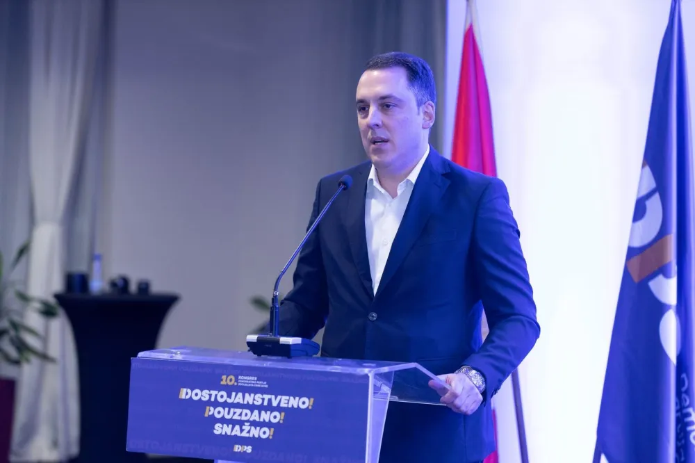 Vuković: Milatović nije jedini komunicirao sa Makronom