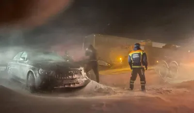 (VIDEO) Sniježna oluja u Rusiji: Evakuisano 148 ljudi sa blokiranog autoputa