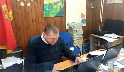 Rakočević &scaron;trajkuje glađu ispred Skup&scaron;tine, traži redovnu isplatu subvencija za zarade OSI