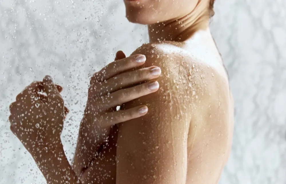 Ove navike tokom tu&scaron;iranja vam svakodnevno uni&scaron;tavaju kožu