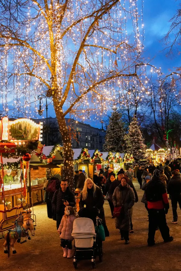 Na božićnom sajmu u Njemačkoj pu&scaron;tane pjesme s neonacističkim sadržajem