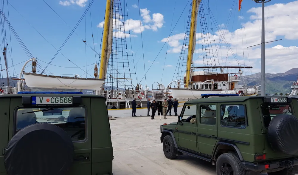 Hrvatska Vlada osnovala komisiju za povrat broda Jadran od Crne Gore