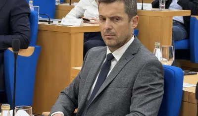 Sa&scaron;a Mujović