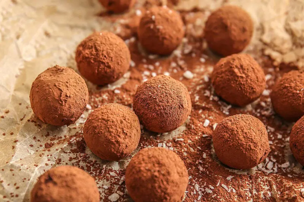 Pripremite jednostavne kuglice s keksom od samo nekoliko sastojaka