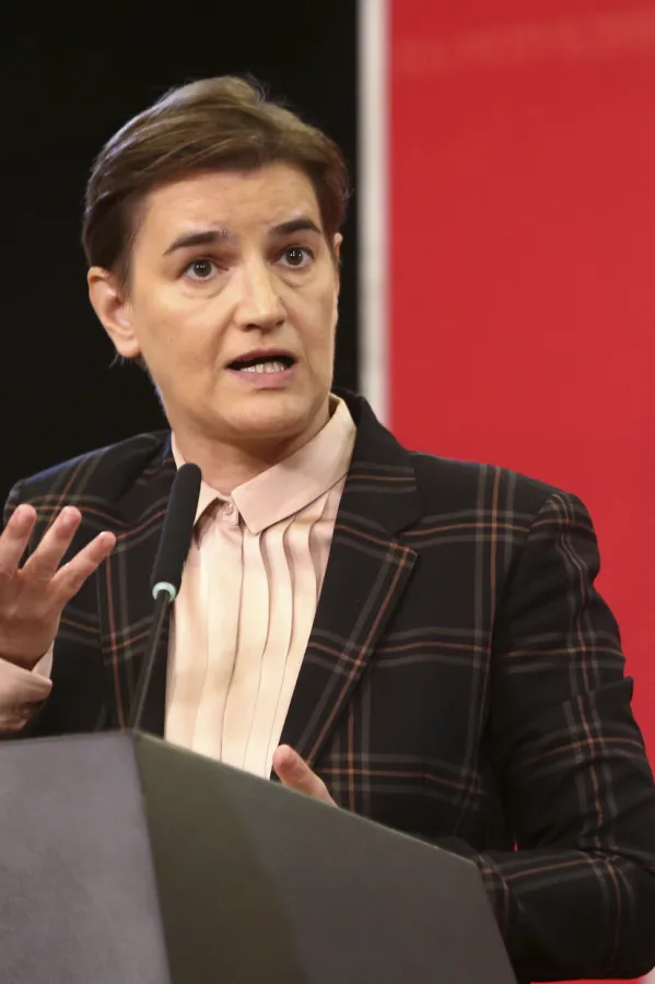 Brnabić uzvratila Pejoviću: Vučić je bio u dubokoj opoziciji kada je nastao kotorski klan