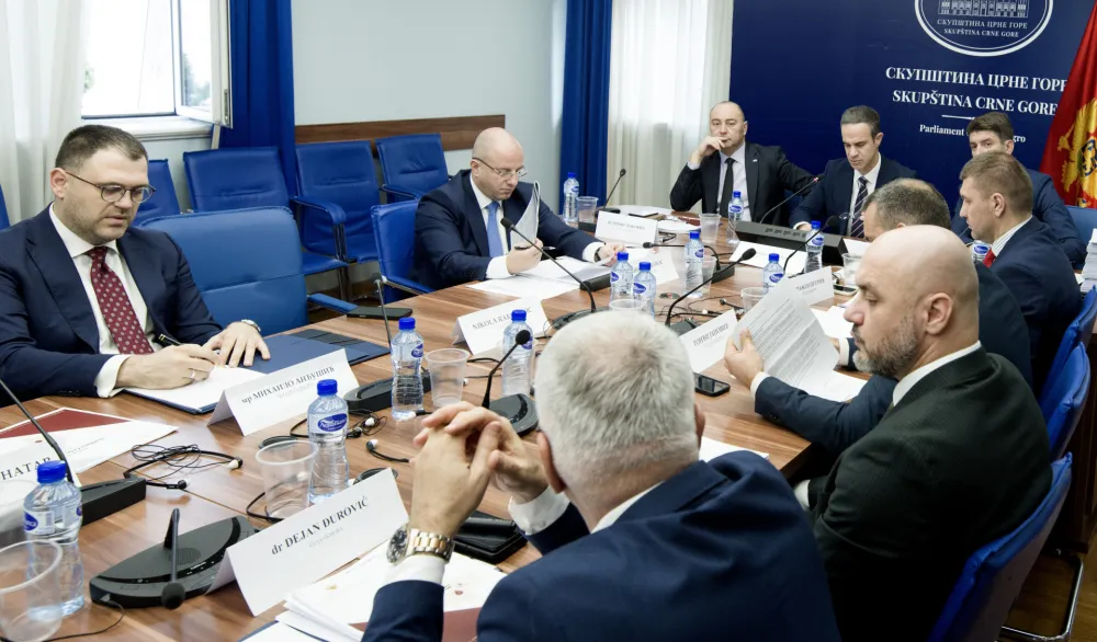 Odbor&nbsp;podržao Predlog zakona o budžetu i odluku o zaduživanju: Do 2028. treba vratiti 2,6 milijardi