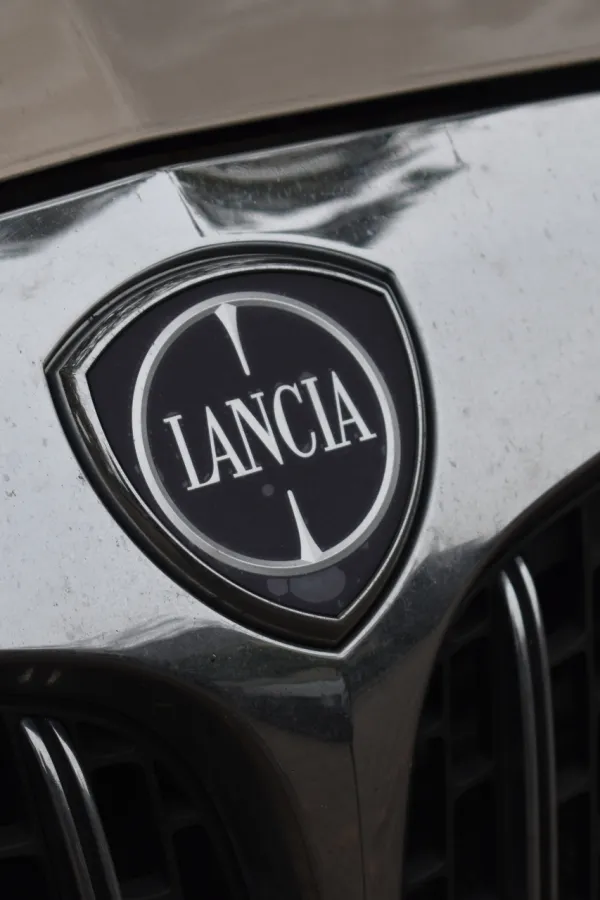 Lančija umjesto automobila pravi satove: Cijena? Prava sitnica