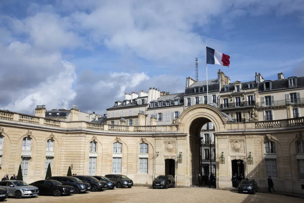 Jelisejska palata: Dobrodo&scaron;la saglasnost Kremlja o spremnosti za razgovor dvojice predsjednika