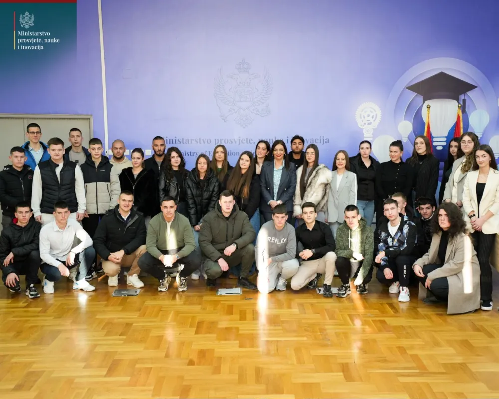 MPNI: Po 500 eura za učenike dualnog obrazovanja