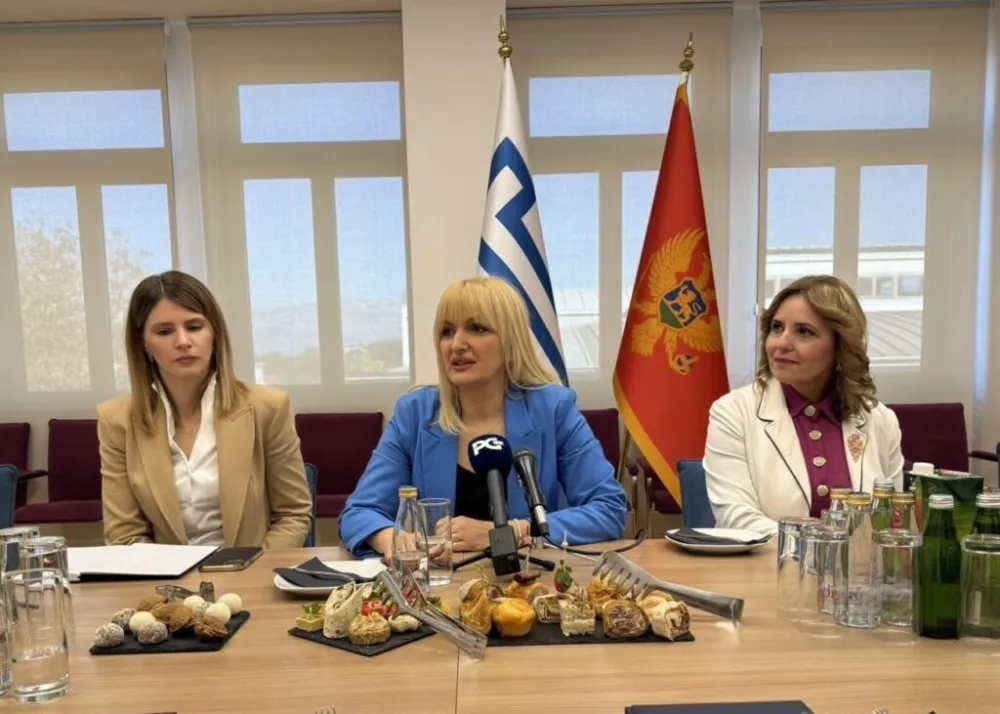 Borovinić Bojović sa saradnicama 