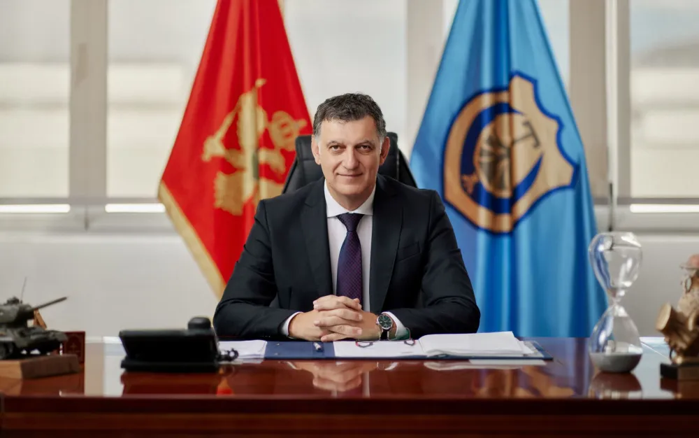 Komnenović najavio da će donijeti odluku o privremenom finansiranju