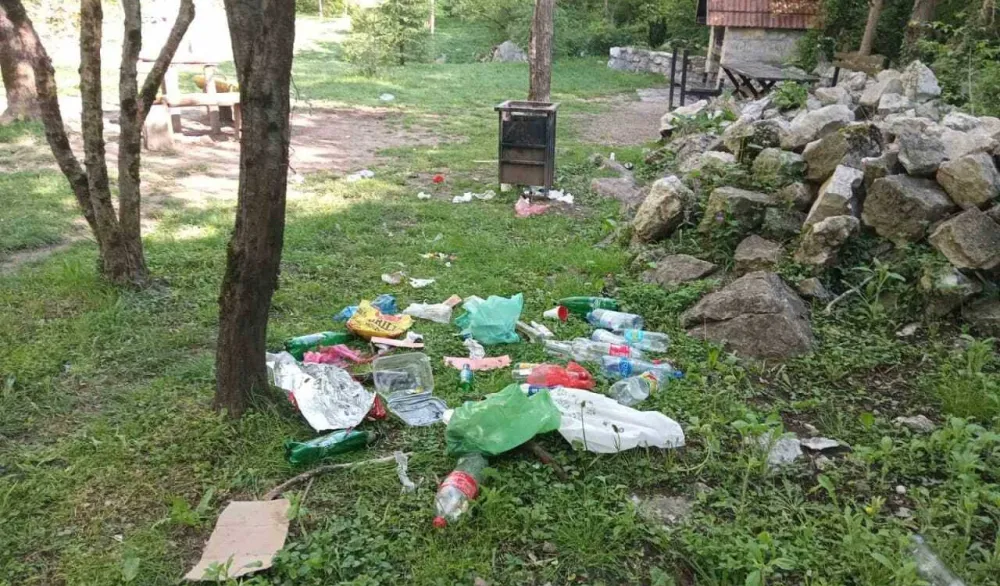 Dru&scaron;tvo mladih ekologa Nik&scaron;ića poziva mlade na akciju: Borba protiv otpada i vandalizma u Blacama